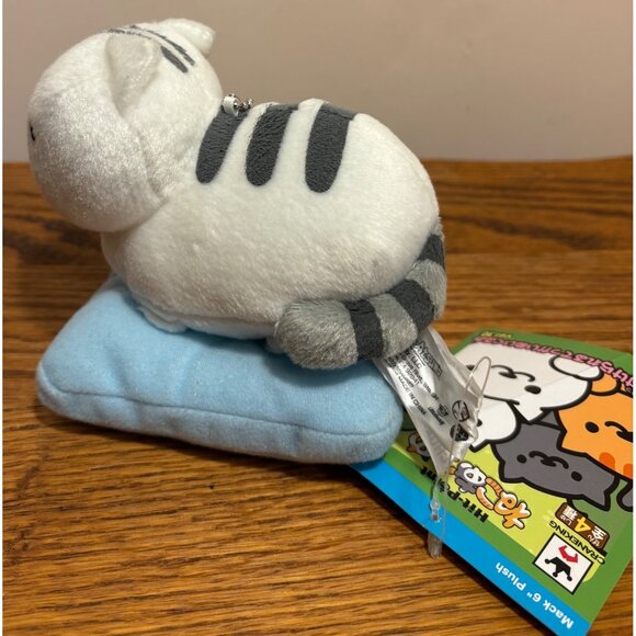 Neko Atsume Plush Keychain Cat On Blue Cushion - Vol. 10 Collectible Mack 6" Cat - Picture 1 of 8
